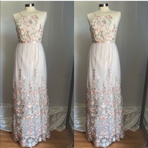 BHLDN Shannon FLORAL ivory EMBROIDERED GOWN HALTER  SIZE SMALL